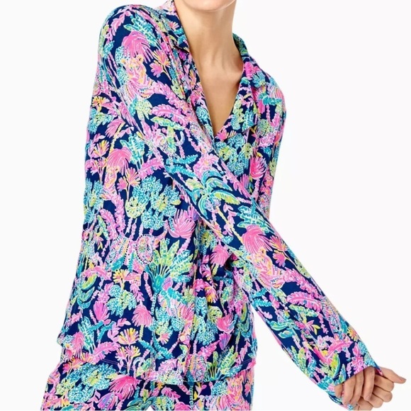 Lilly Pulitzer PJ Knit Long Sleeve Button Up Top Oyster Bay Navy Small R2 - Picture 1 of 8